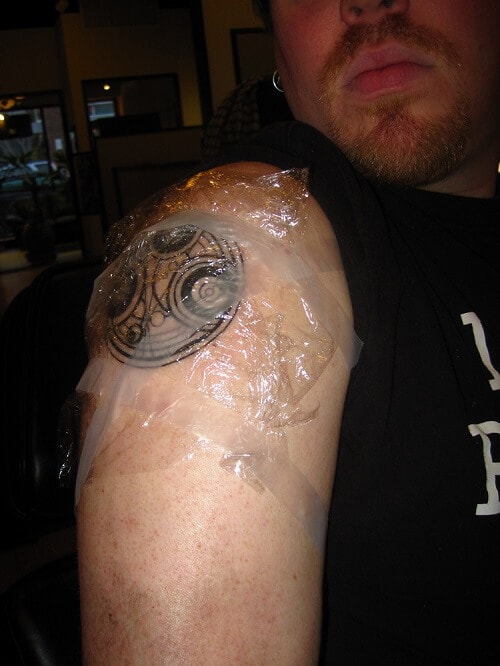 How-Long-To-Keep-Tattoo-Wrapped-In-Cling-Film