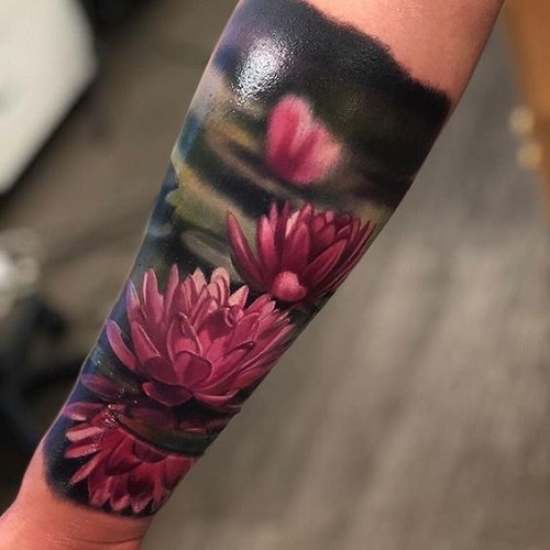 Red-Lotus-tattoo-for-woman