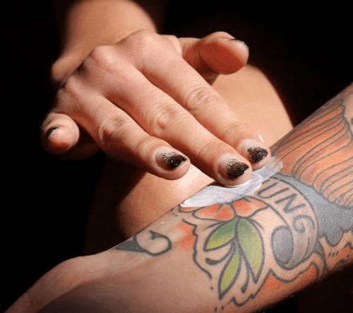 can-i-put-sunscreen-on-a-new-tattoo