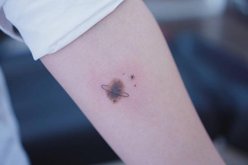 moles-tattoo-ideal