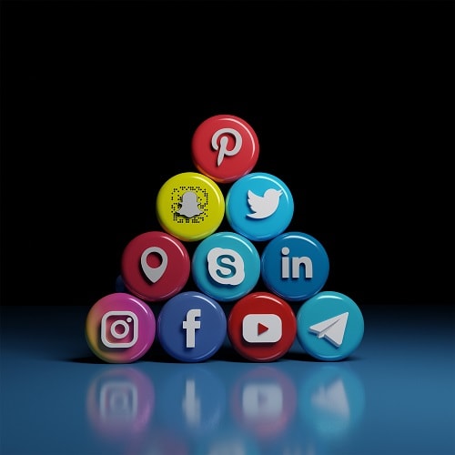 social-media-communication